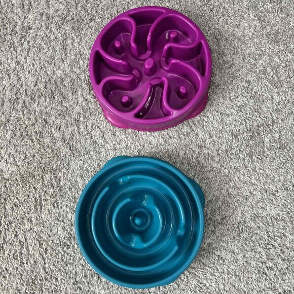Gently Used Once Set of 2 Dog or Cat Slow Feeding Bowls in Purple & Blue - Picture 1 of 5